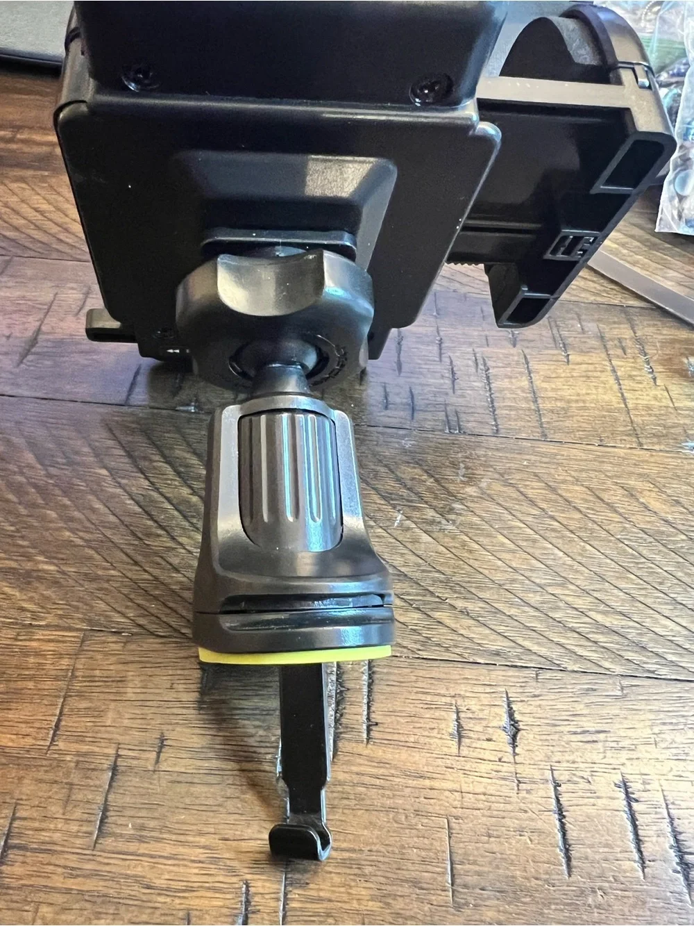 Black Universal Phone Holder with Cushioned Arms